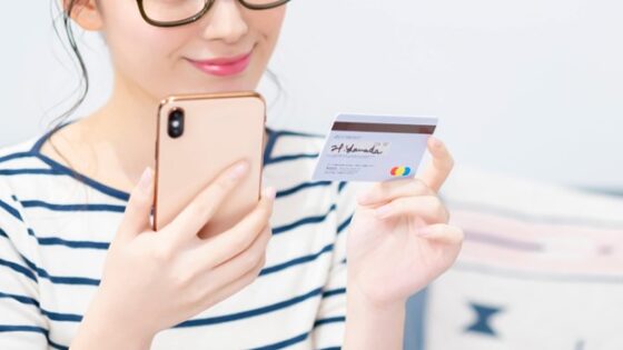 コラム「【2022年最新】デザインがかわいいクレジットカード33選｜選び方も解説」のアイキャッチ画像
